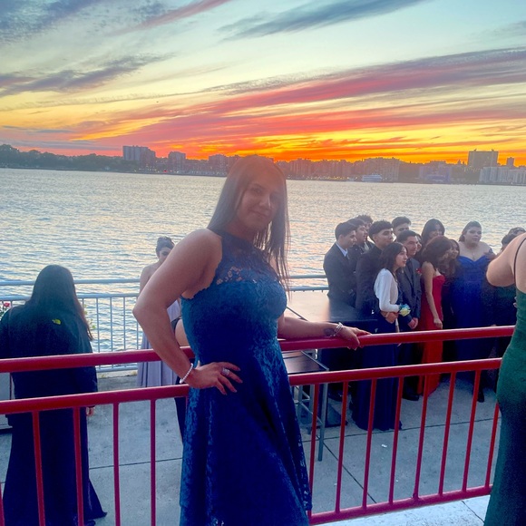 Meet your Posher, Kelly - Picture 4 of 5